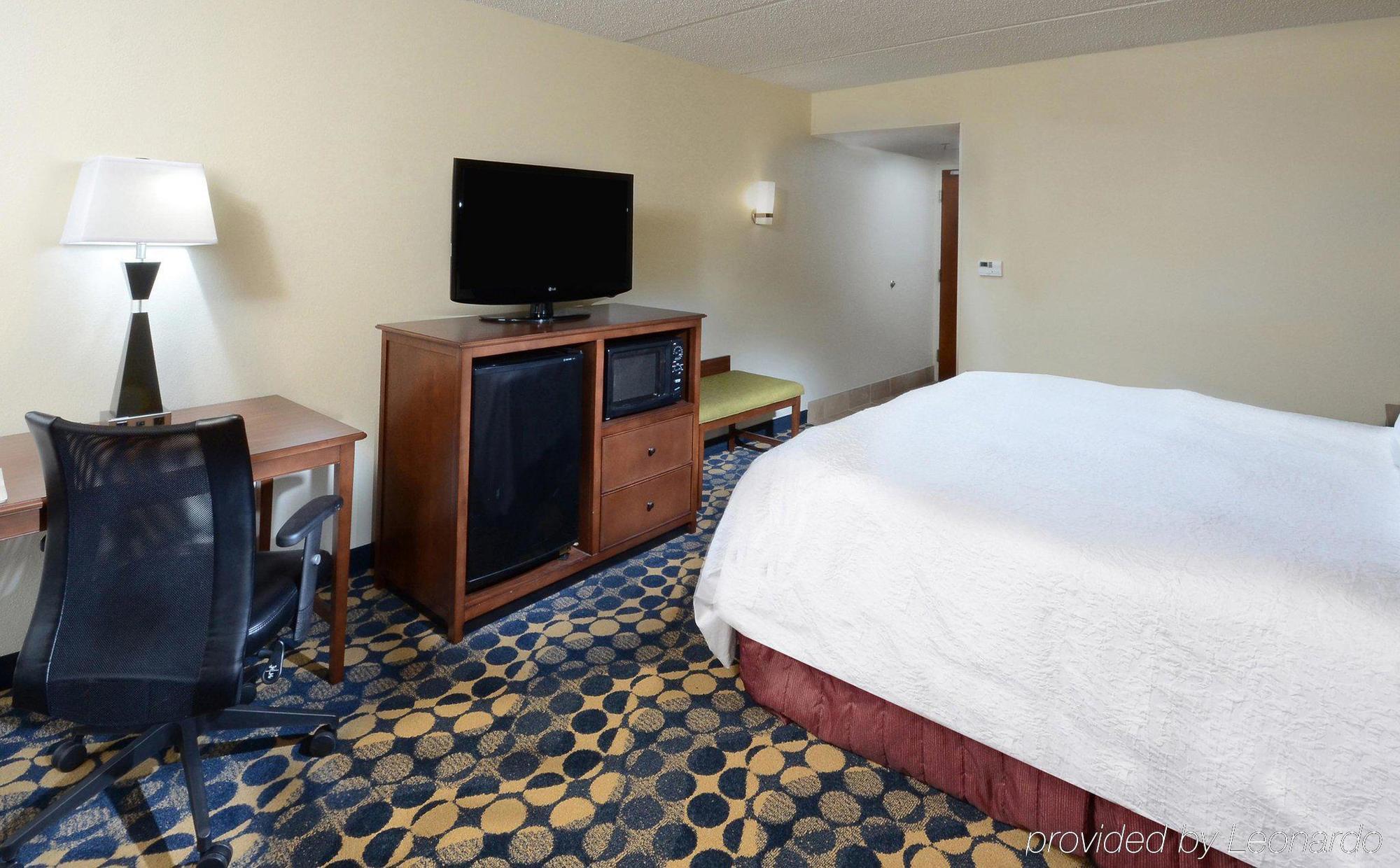 Hampton Inn Fayetteville Fort Bragg Exterior photo